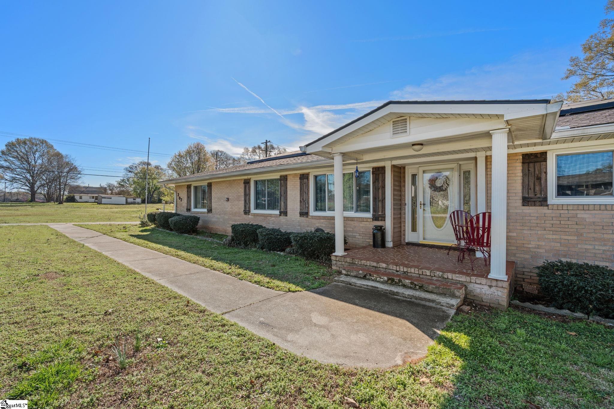 202 Park Road Belton, SC 29627 - Photo 11 of 42 Gallery Image 11