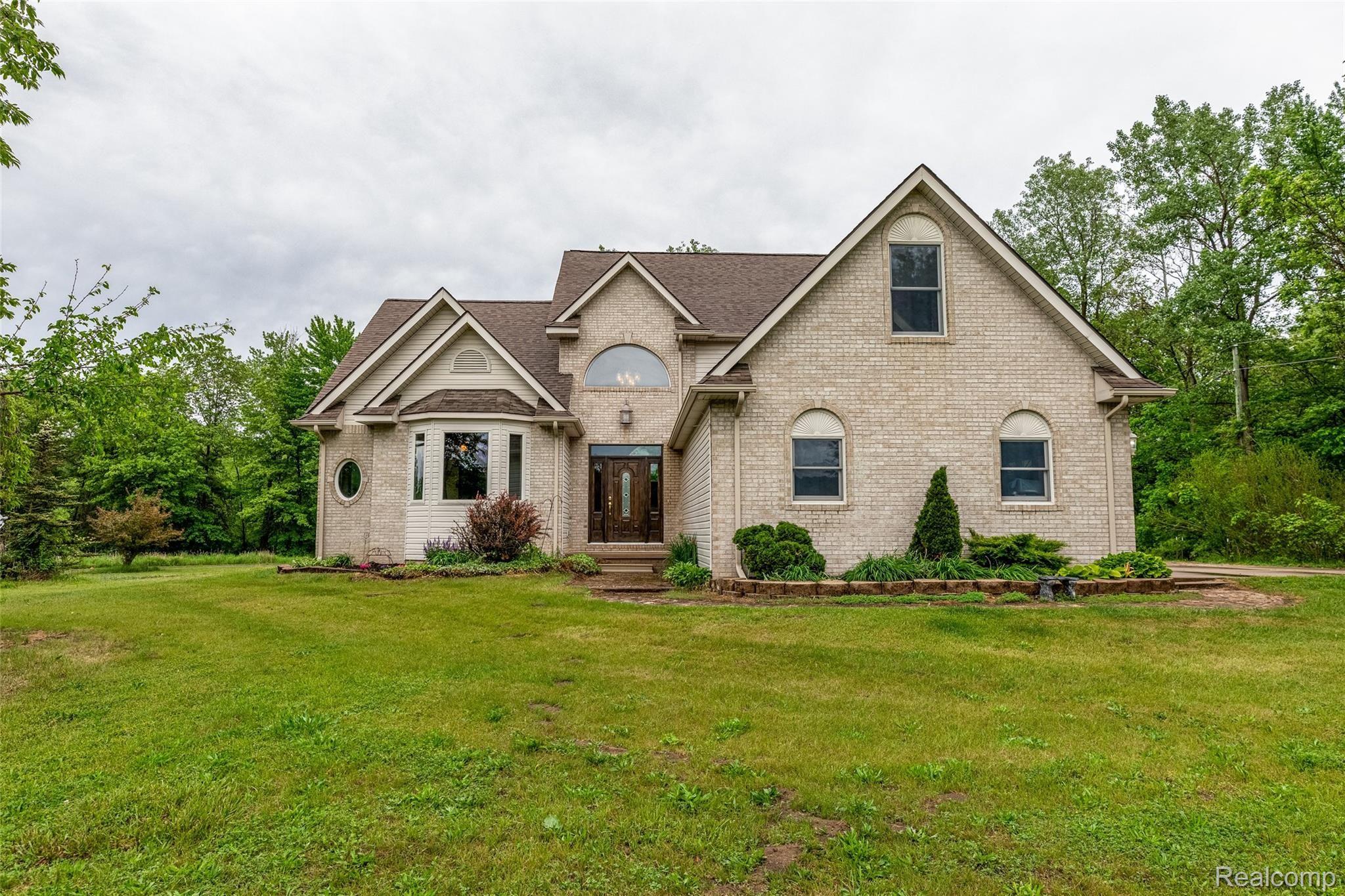 13034 Capernall Road Carleton, MI 48117 - Photo 2 of 44 2.Front