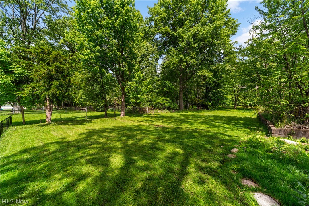 1623 Sunview Road Lyndhurst, OH 44124 - Photo 37 of 39