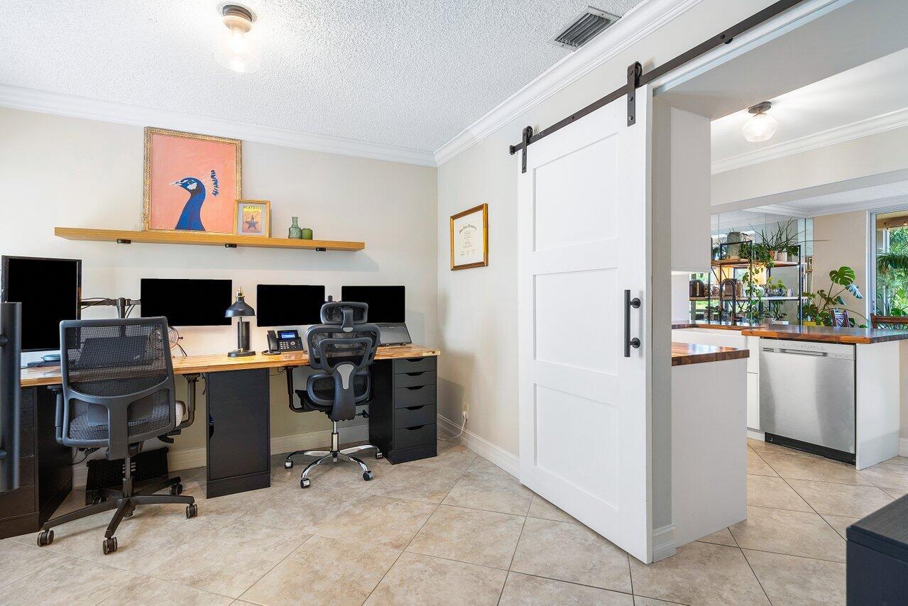 23158 Island View, Unit 4 Boca Raton, FL 33433 - Photo 14 of 40 Barn Doors