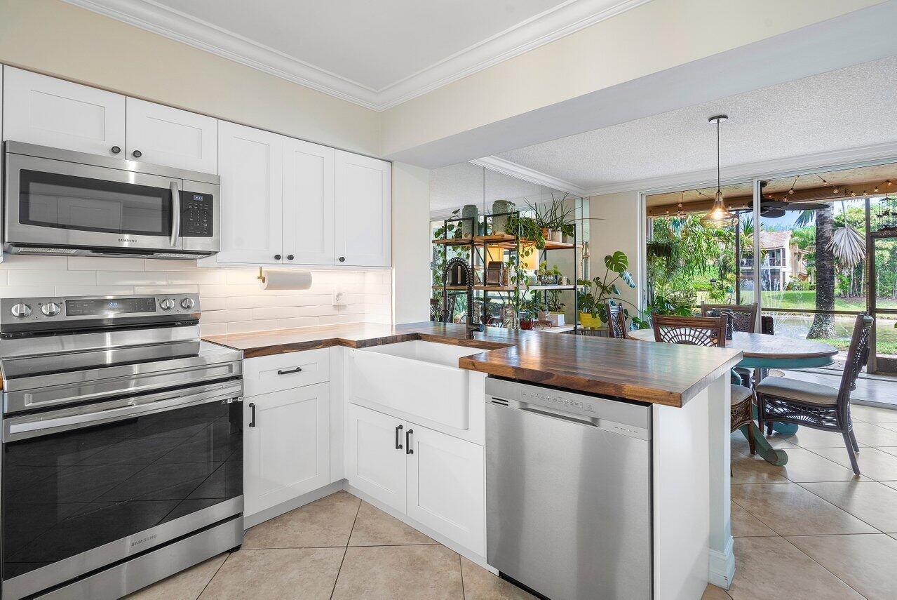 23158 Island View, Unit 4 Boca Raton, FL 33433 - Photo 2 of 40 Fully Renovated
