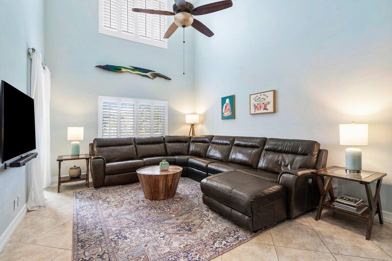 23158 Island View, Unit 4 Boca Raton, FL 33433 - Photo 8 of 40 Vaulted Ceilings
