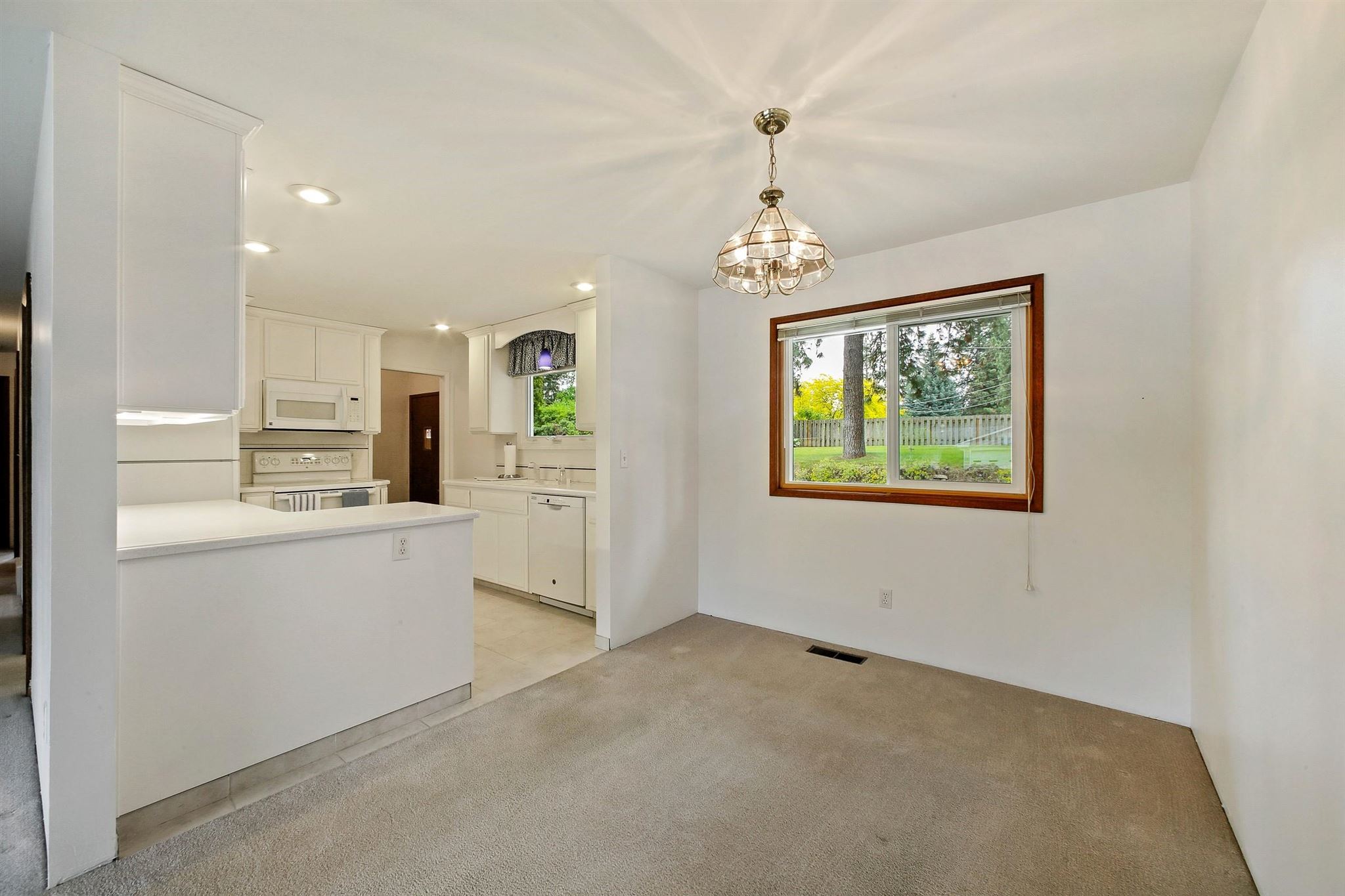 6812 North Argonaut Road Spokane, WA 99208 - Photo 5 of 20 Gallery Image 5