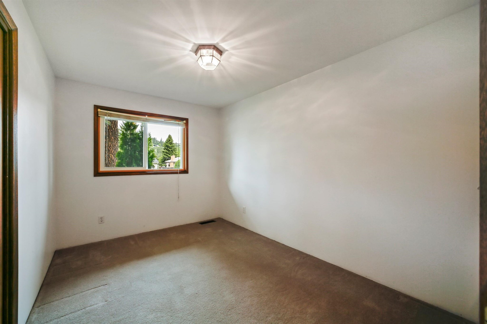 6812 North Argonaut Road Spokane, WA 99208 - Photo 8 of 20 Gallery Image 8