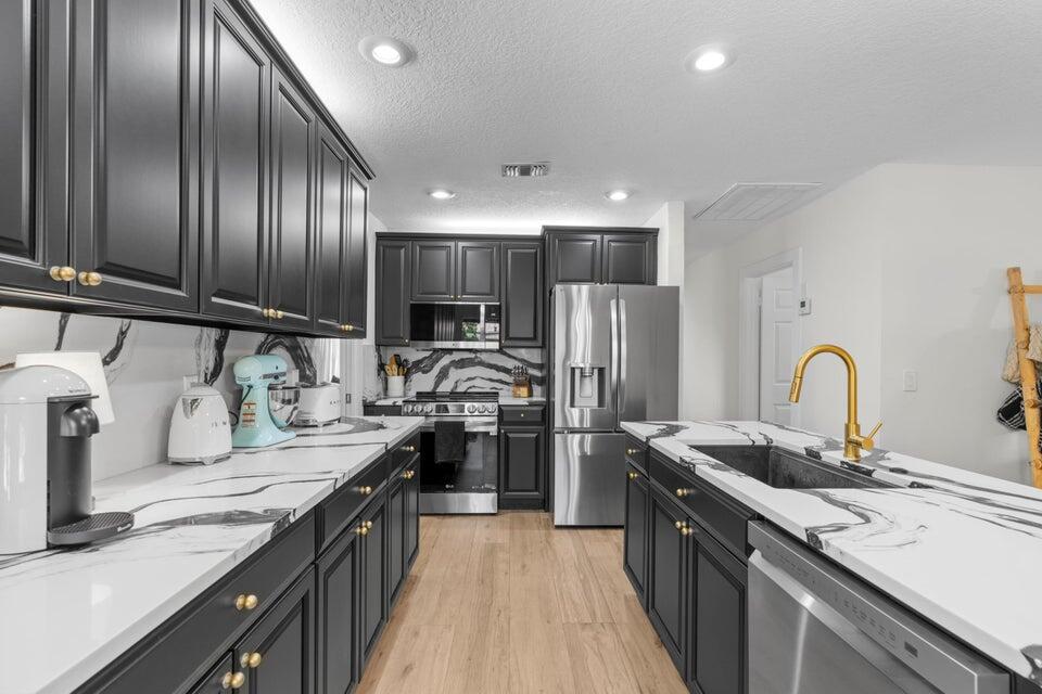 883 Prairie Road West Palm Beach, FL 33406 - Photo 12 of 33 12