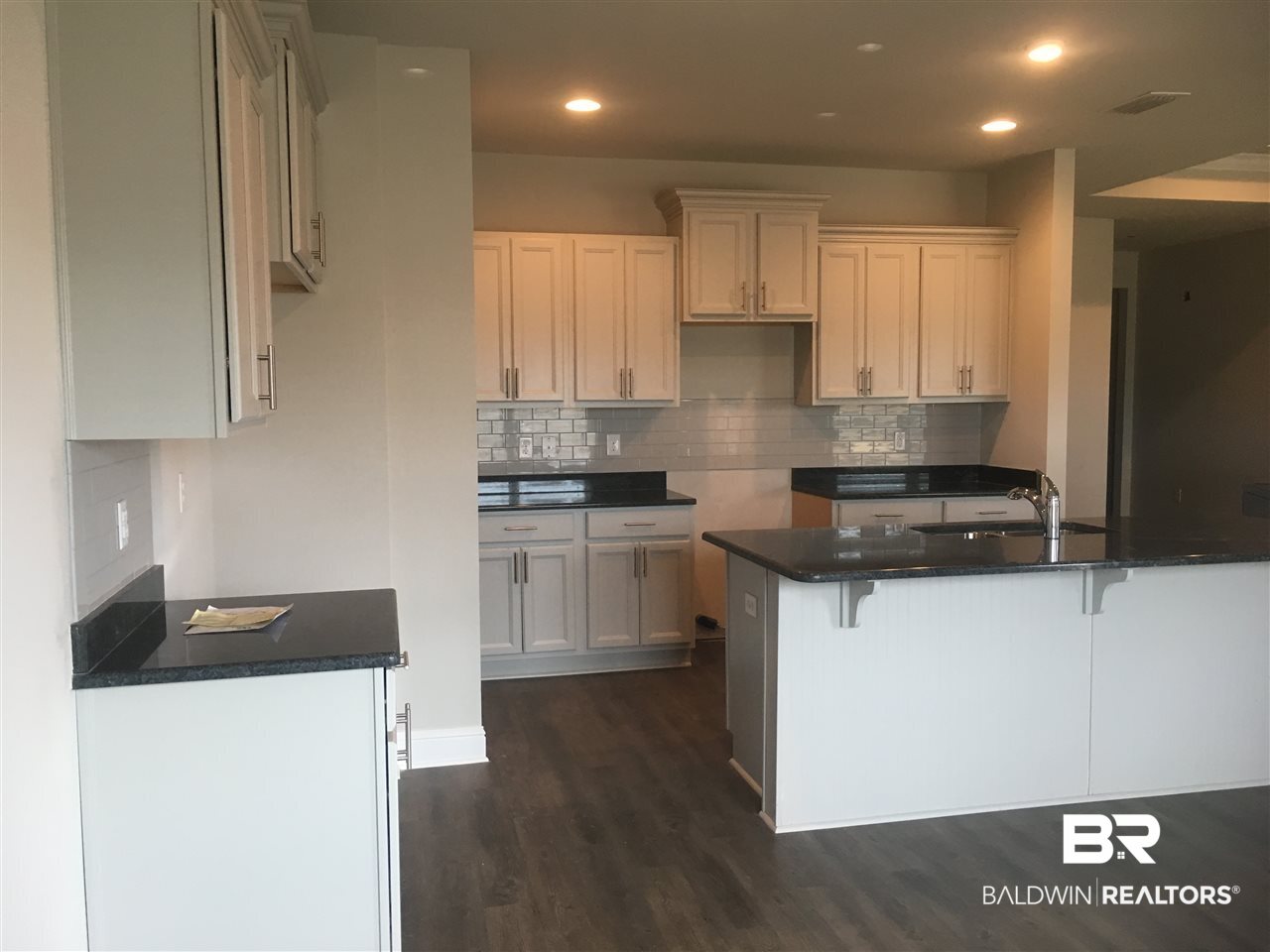 23900 Flynt Drive Daphne, AL 36526 - Photo 2 of 7 Kitchen