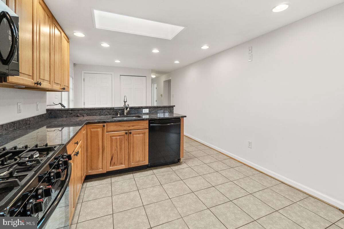 7943 Dollyhyde Road Mount Airy, MD 21771 - Photo 14 of 57 Kitchen