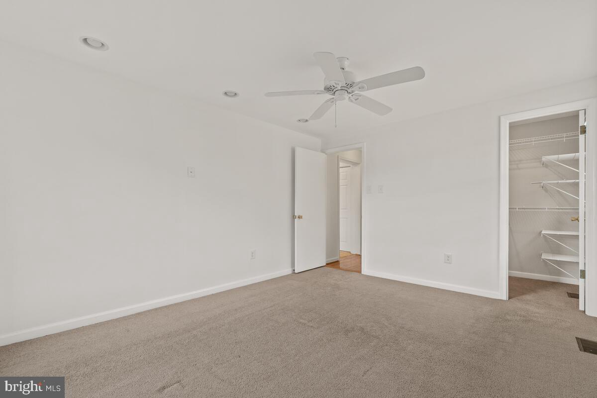 7943 Dollyhyde Road Mount Airy, MD 21771 - Photo 21 of 57 Bedroom 1 w/Walkin Closet