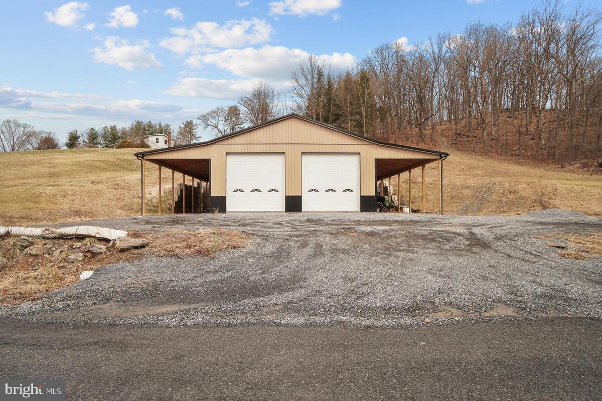 7943 Dollyhyde Road Mount Airy, MD 21771 - Photo 41 of 57 60' x 40' Metal Pole Barn