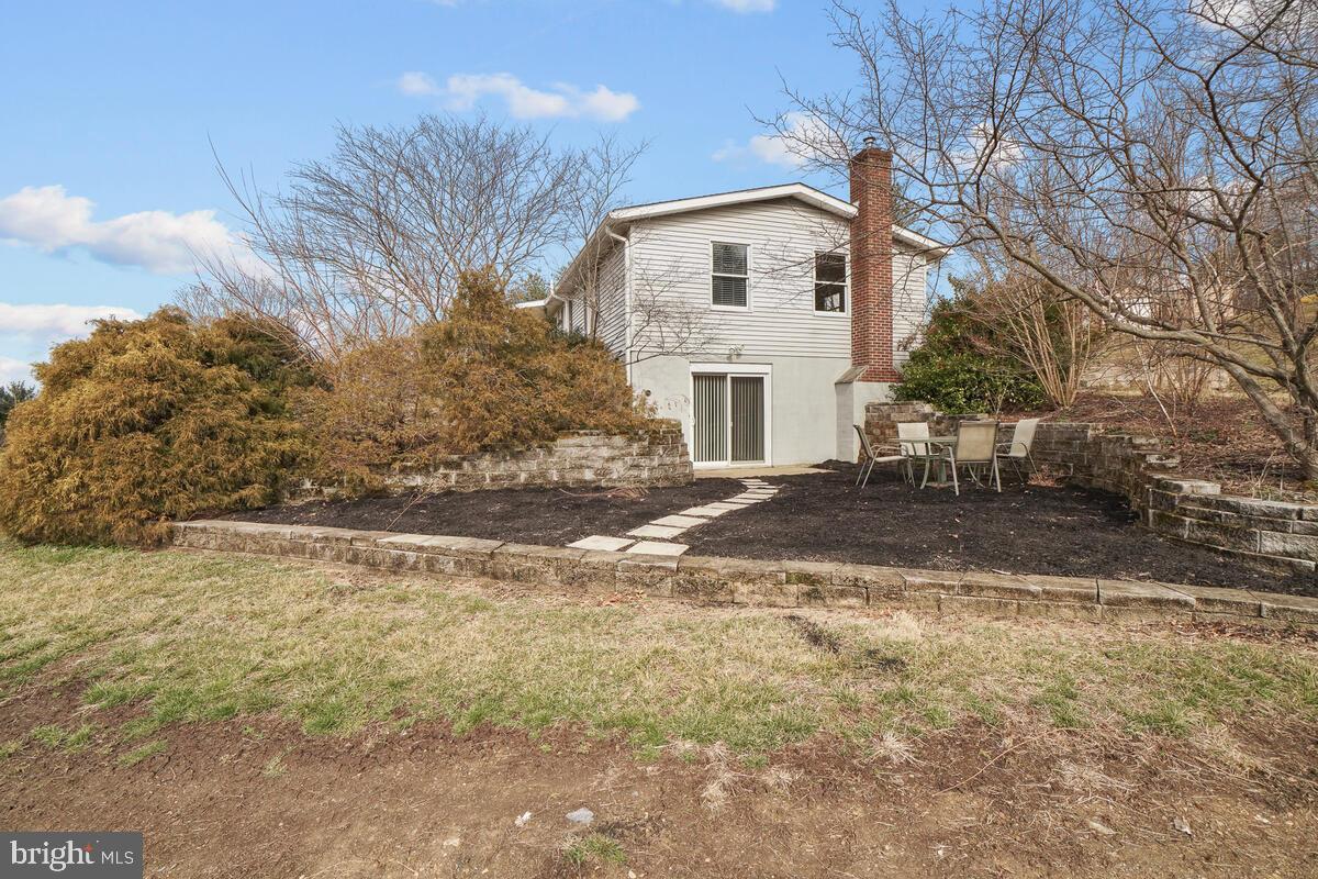 7943 Dollyhyde Road Mount Airy, MD 21771 - Photo 49 of 57 Side Elevation
