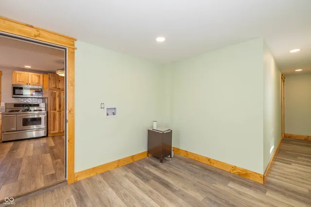 $337,400 | 241 South Walnut Street, Jamestown, IN 46147