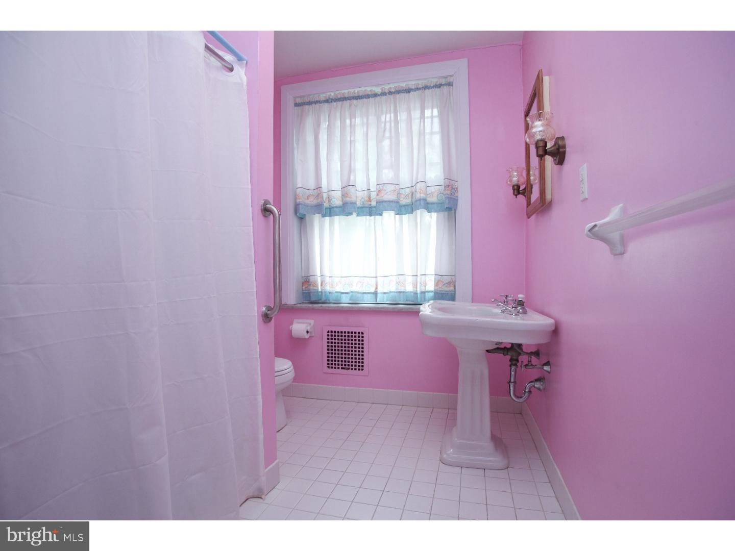 6320 Drexel Road Philadelphia, PA 19151 - Photo 18 of 25 Gallery Image 18