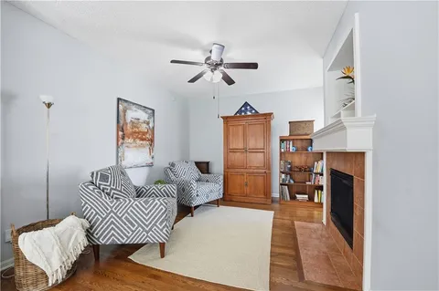 $410,000 | 2440 West 137th Place, Leawood, KS 66224