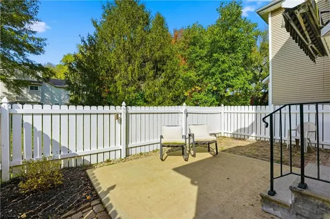 $410,000 | 2440 West 137th Place, Leawood, KS 66224