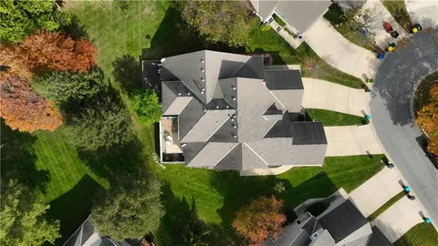 $410,000 | 2440 West 137th Place, Leawood, KS 66224