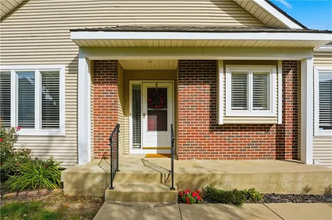 $410,000 | 2440 West 137th Place, Leawood, KS 66224