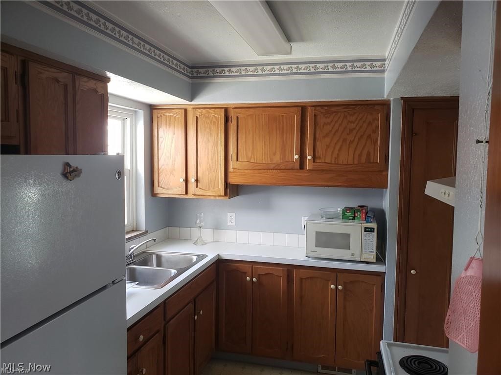 3107 Warren Road Cleveland, OH 44111 - Photo 5 of 12 Gallery Image 5