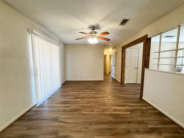 $1,695 | 302 Bowles Court, Kennedale, TX 76060