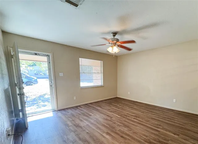 $1,695 | 302 Bowles Court, Kennedale, TX 76060