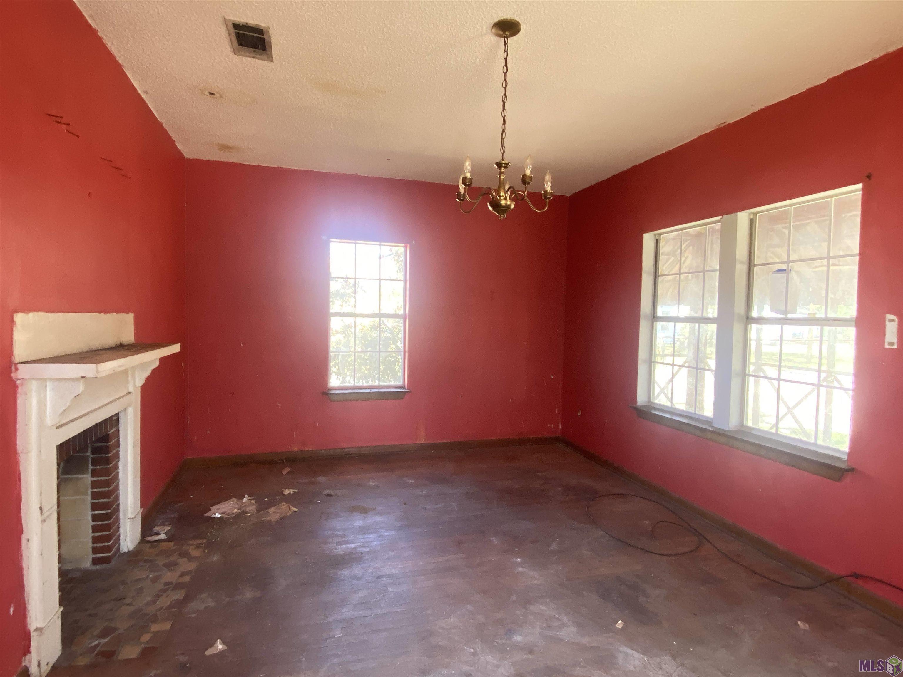 302 South 18th Street Baton Rouge, LA 70802 - Photo 5 of 16 Gallery Image 5