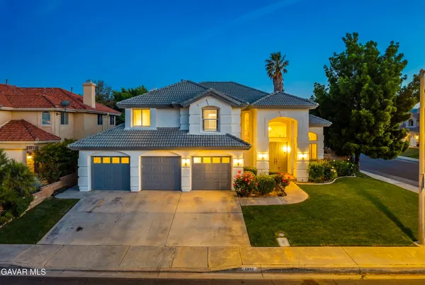 $679,990 | 4034 Vía Constance, Lancaster, CA 93536