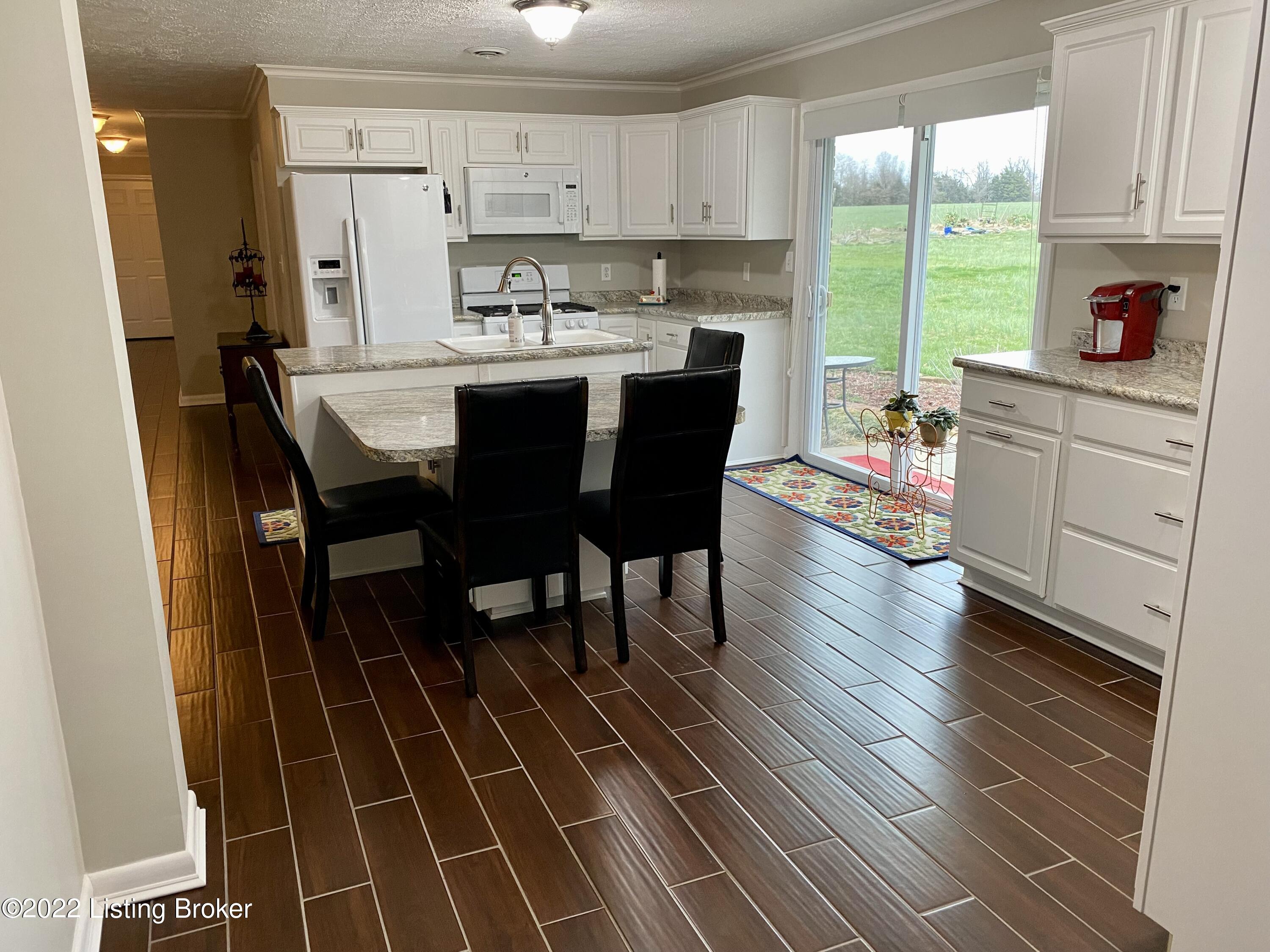 746 Race Track Road Milton, KY 40045 - Photo 8 of 20 Kitchen