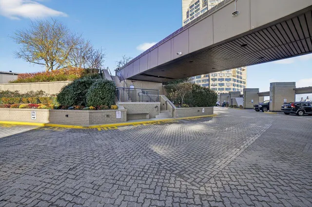 $275,000 | 7002 Boulevard East, Unit 42B, Guttenberg, NJ 07093