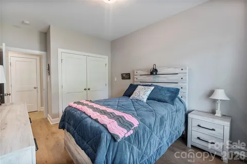 $429,900 | 4944 Southview Drive, Hickory, NC 28602