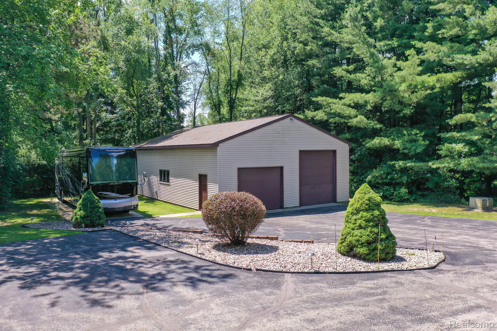 3577 Jewell Road Howell, MI 48843 - Photo 31 of 69 Gallery Image 31