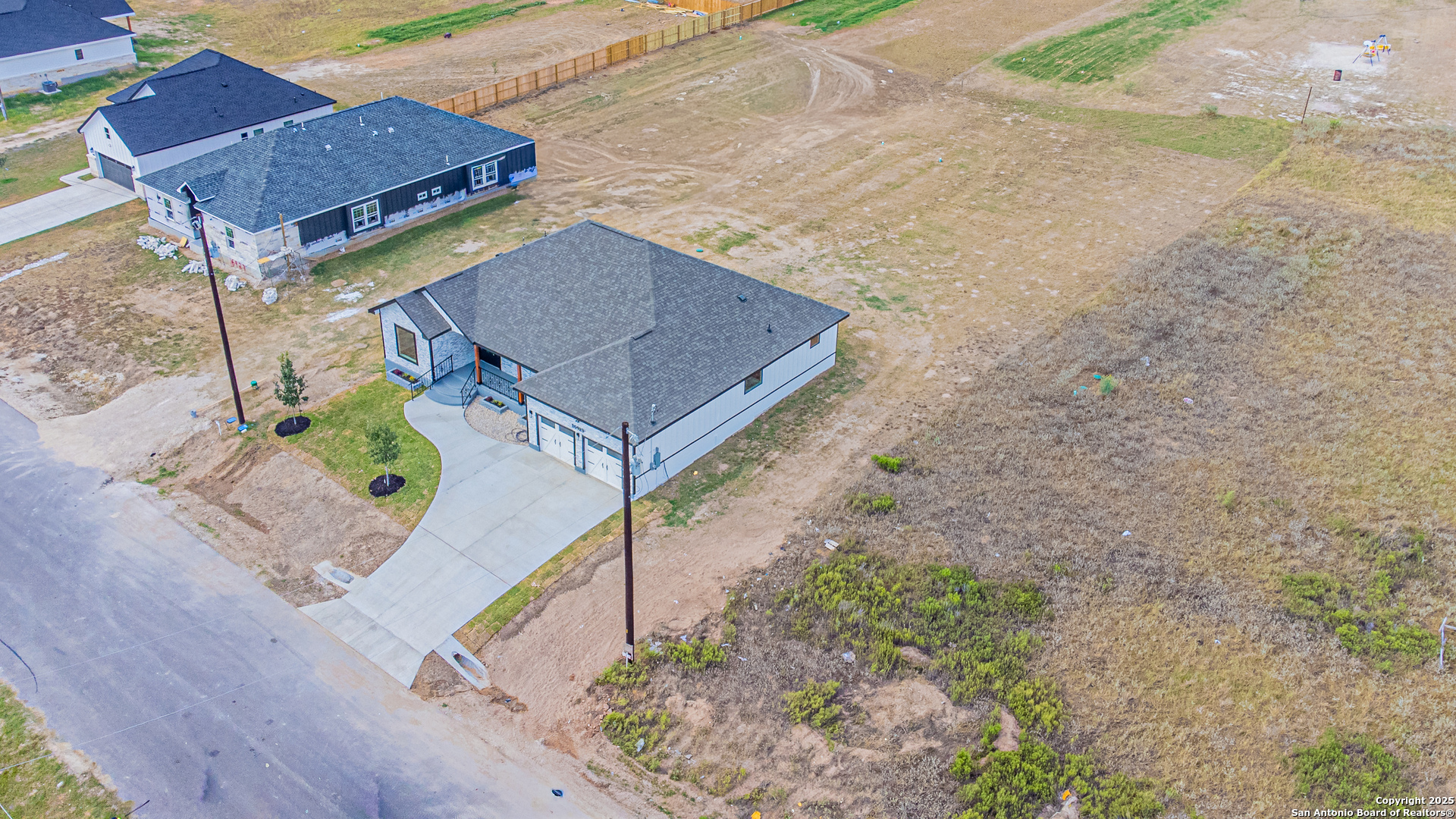 16923 Rancho Escondido Atascosa, TX 78002 - Photo 32 of 35