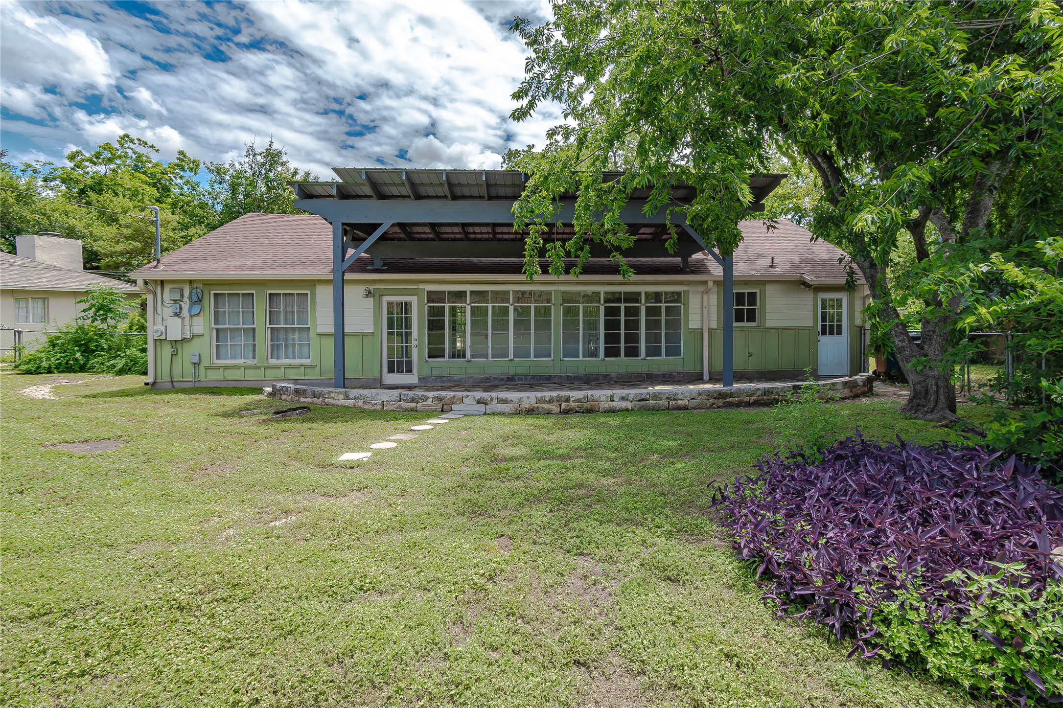 1202 Norwood Road Austin, TX 78722 - Photo 34 of 37