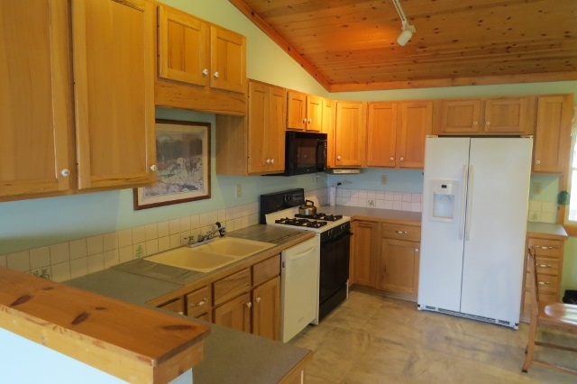2660 Carpenter Road Bellaire, MI 49615 - Photo 14 of 47 1824203-13.JPG