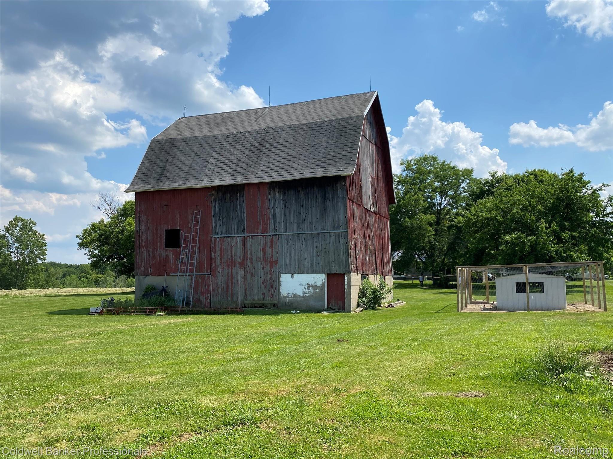 4220 West Oregon Road Lapeer, MI 48446 - Photo 39 of 46 A13B2431-9C22-43D9-BD45-99EC7BE7E07C.jpeg