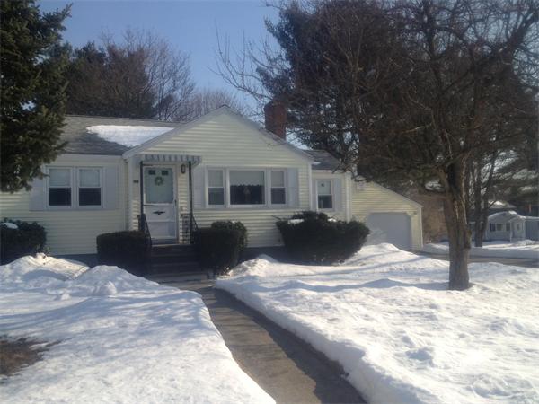 15 Senator Road Woburn, MA 01801 - Photo 2 of 10