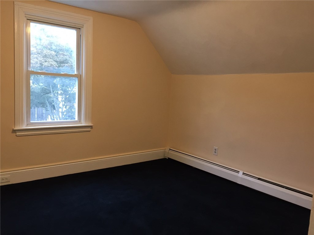 40 Shore Road East Providence, RI 02915 - Photo 12 of 17 Gallery Image 12