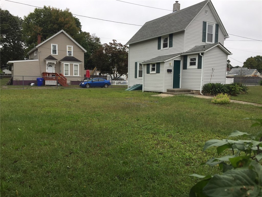 40 Shore Road East Providence, RI 02915 - Photo 4 of 17 Gallery Image 4