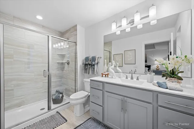 $377,900 | 124 East Main Street, Unit 23, Cary, IL 60013