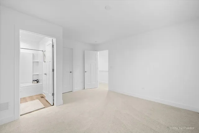 $377,900 | 124 East Main Street, Unit 23, Cary, IL 60013