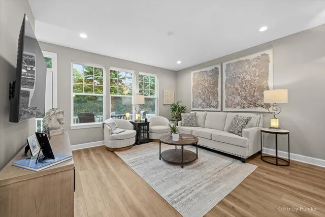 $377,900 | 124 East Main Street, Unit 23, Cary, IL 60013