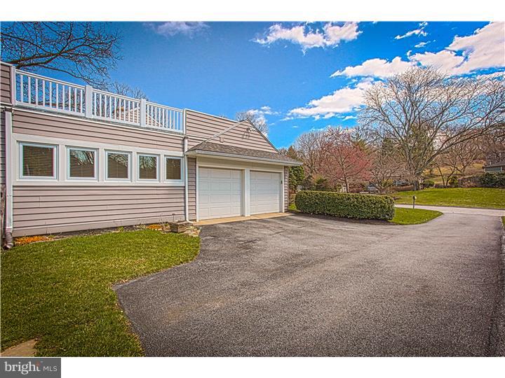 728 Woodfield Road Villanova, PA 19085 - Photo 19 of 21 Garage