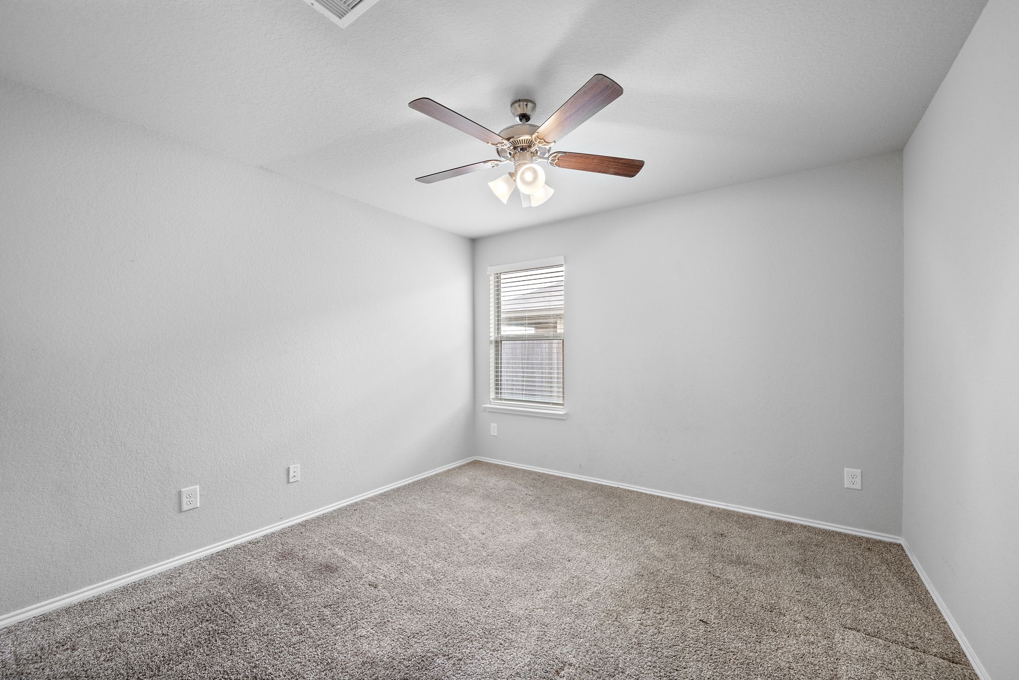 1610 Chase Anchor Court Rosenberg, TX 77469 - Photo 22 of 27 Gallery Image 22