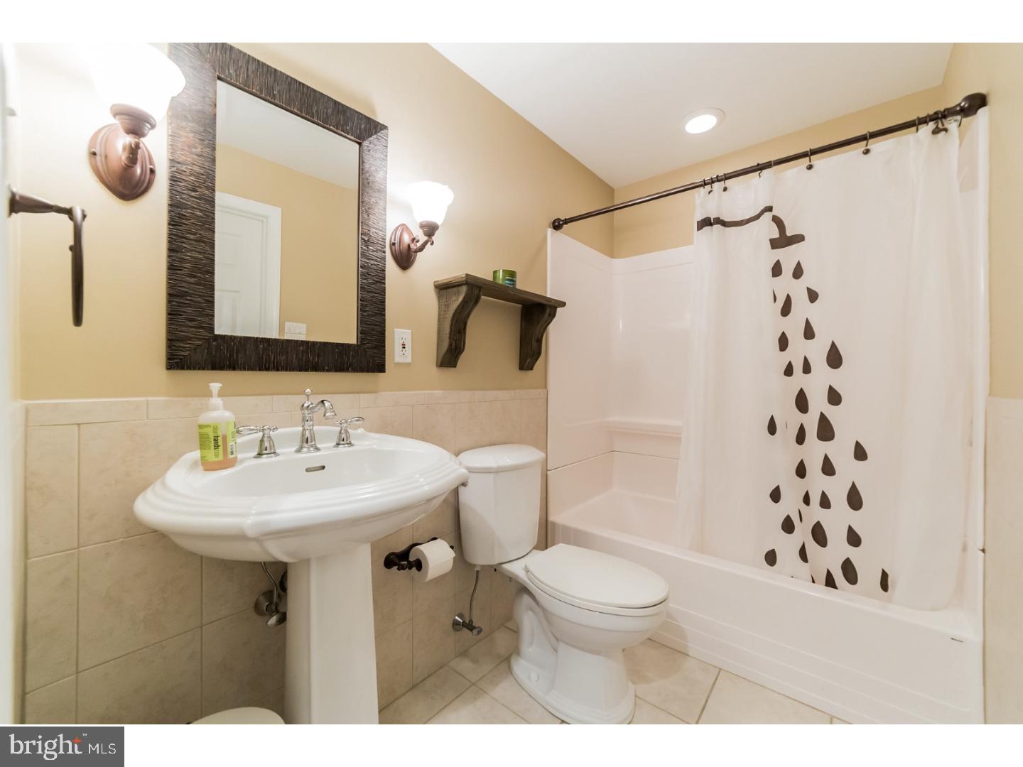 86 Norristown Road Blue Bell, PA 19422 - Photo 20 of 23 Bathroom