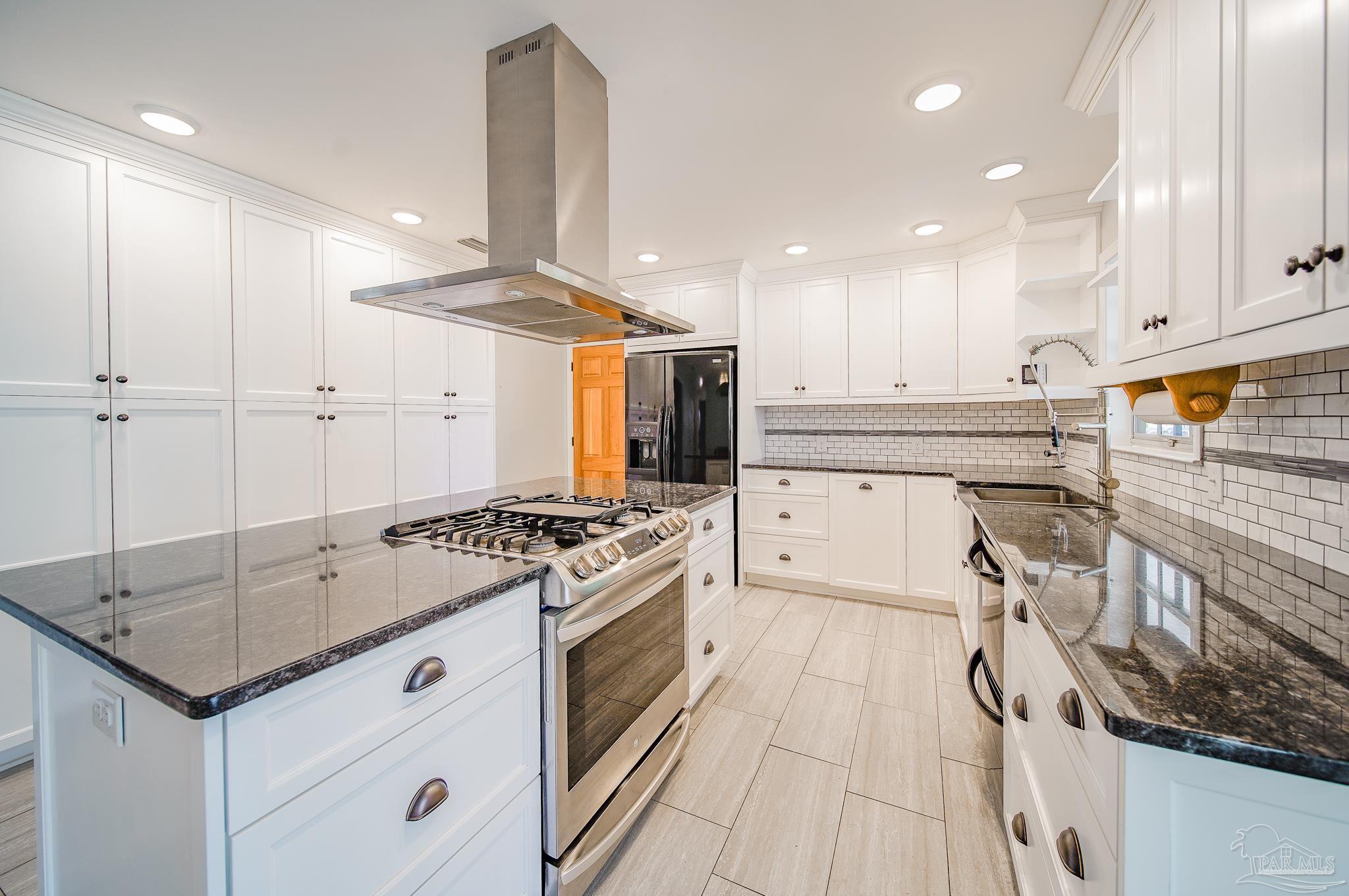 6564 Berryhill Road Milton, FL 32570 - Photo 11 of 34 Gallery Image 11