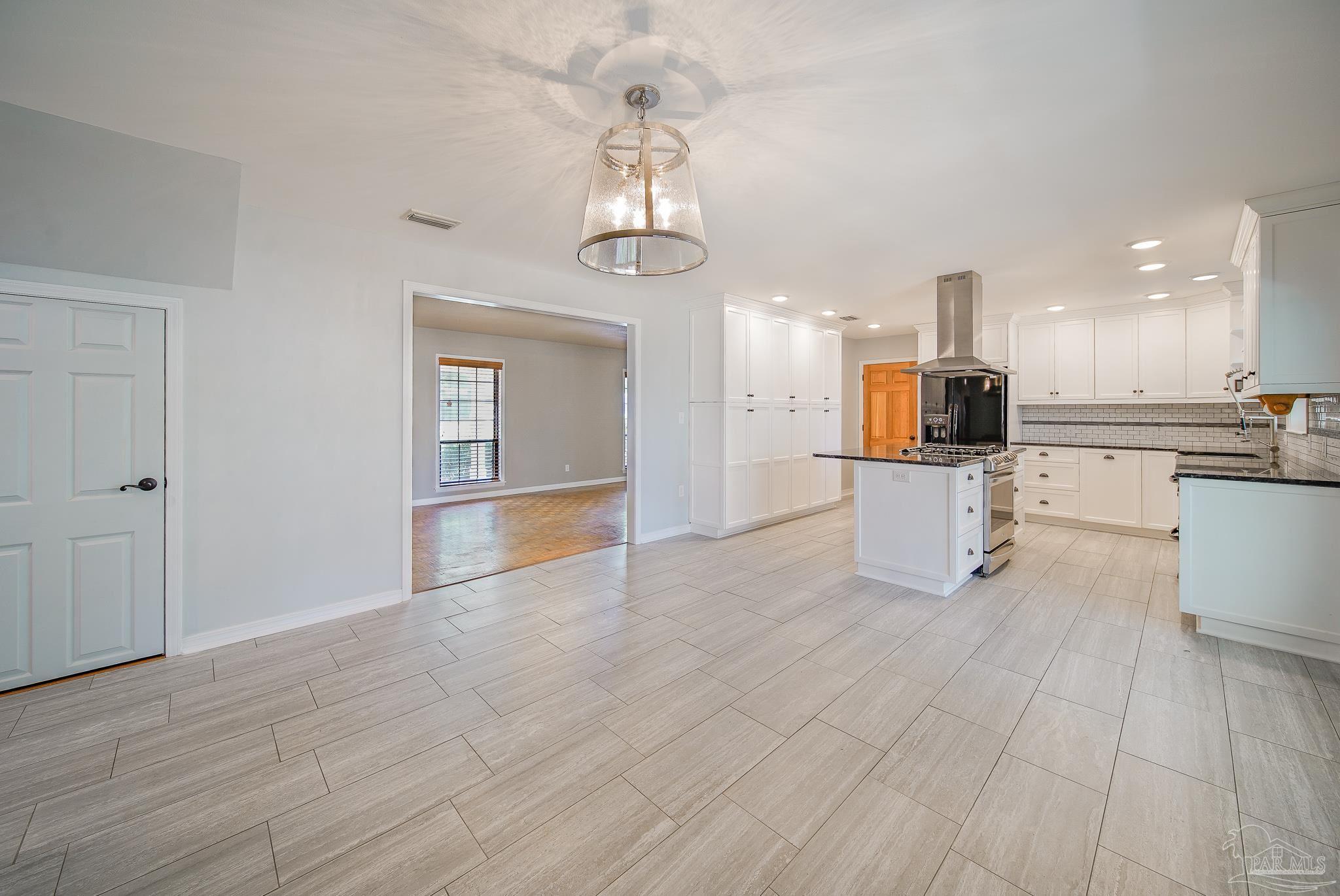 6564 Berryhill Road Milton, FL 32570 - Photo 9 of 34 Gallery Image 9