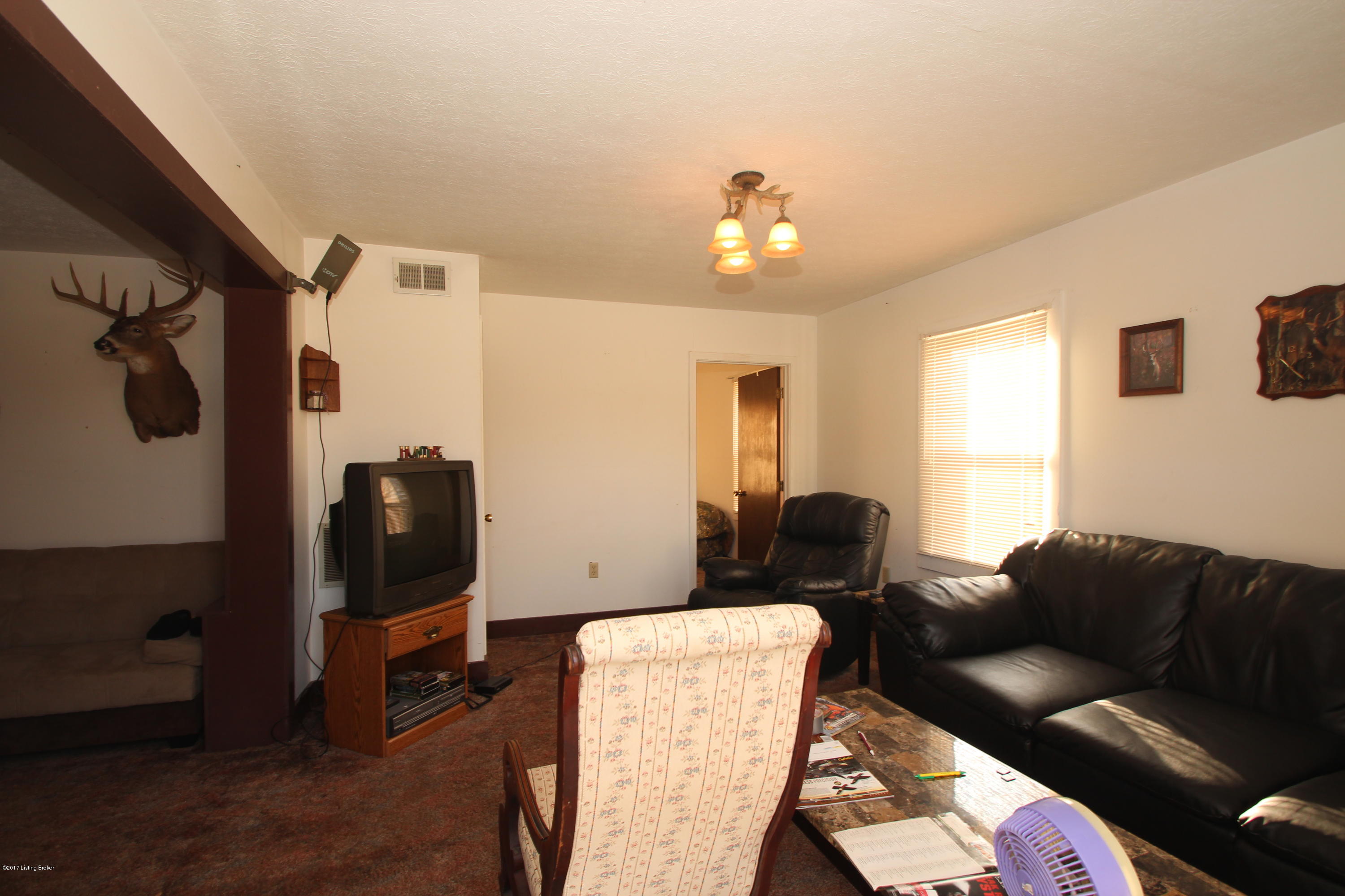 1904 Gest Road Pleasureville, KY 40057 - Photo 7 of 19 024