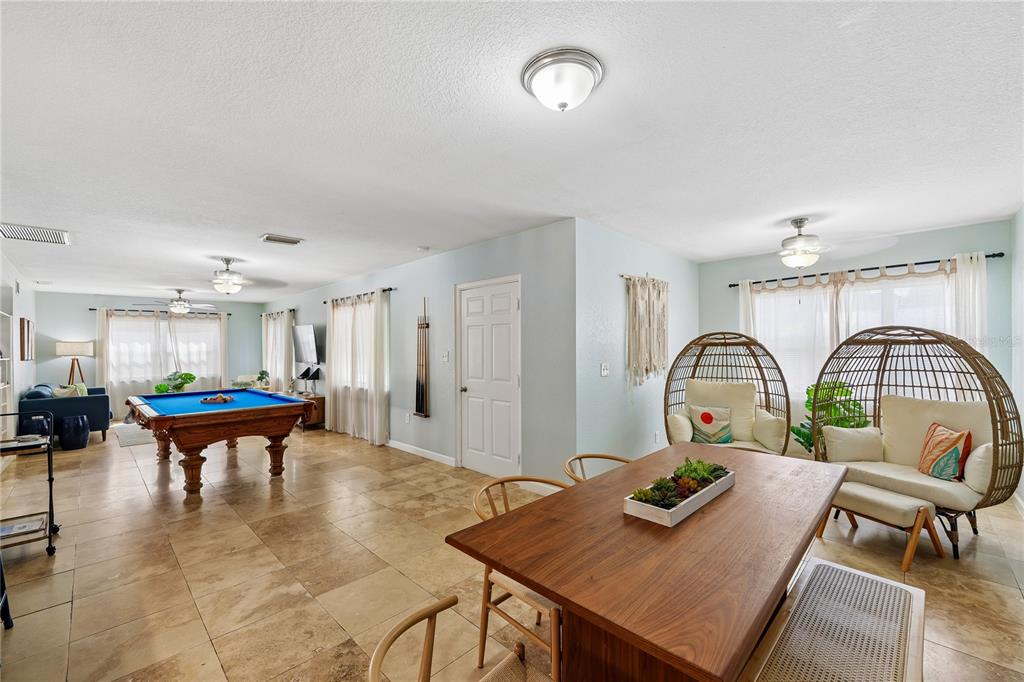 8479 Pinewood Road Sarasota, FL 34243 - Photo 8 of 28 Gallery Image 8