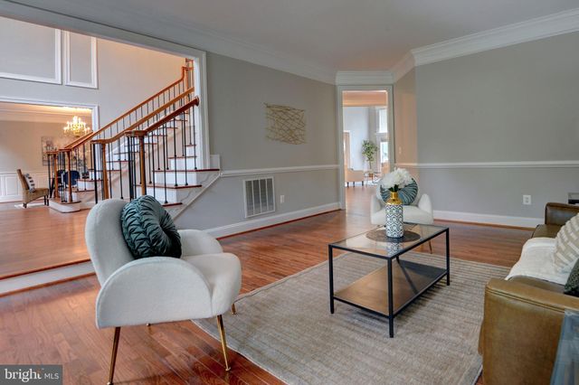 $2,420,000 | 1365 Hardison Lane, McLean, VA 22102