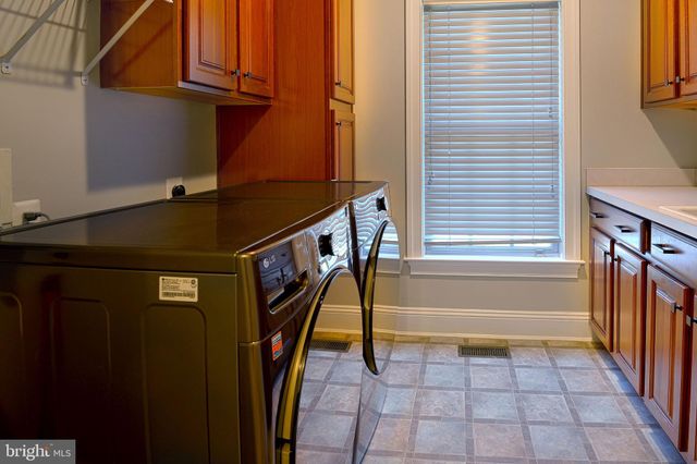 $2,420,000 | 1365 Hardison Lane, McLean, VA 22102