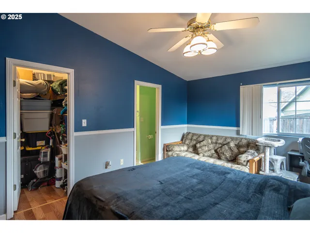 $370,000 | 663 Northeast Knoll Avenue, Roseburg, OR 97470