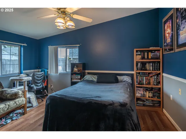 $370,000 | 663 Northeast Knoll Avenue, Roseburg, OR 97470